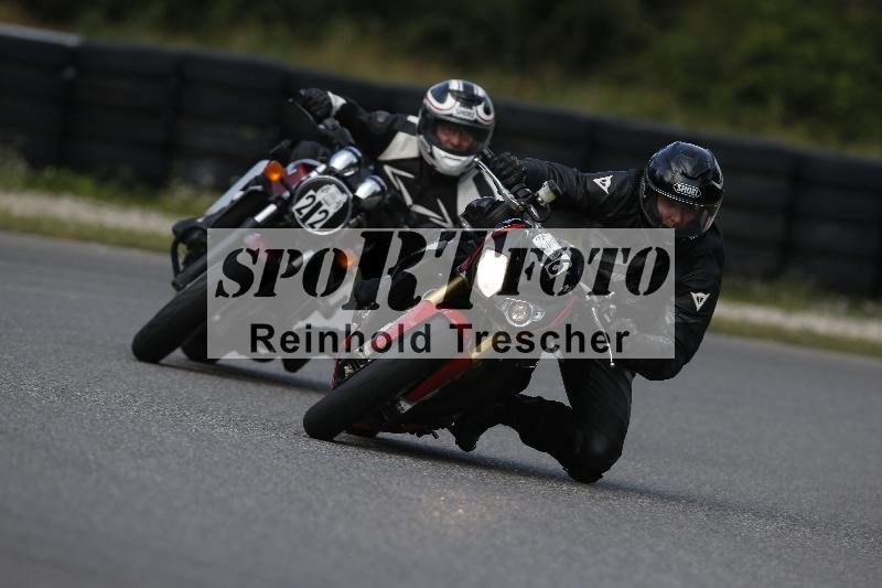 Archiv-2023/47 24.07.2023 Track Day Motos Dario - Moto Club Anneau du Rhin/6